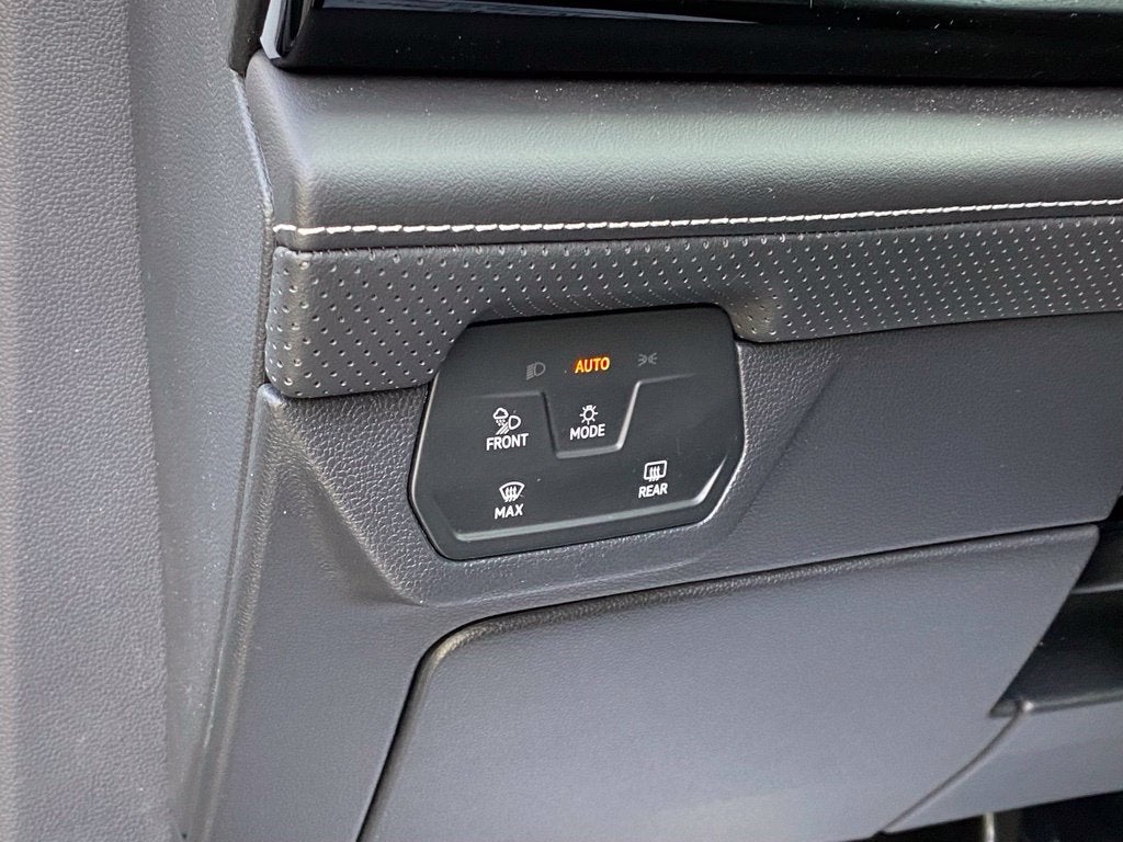 2026 Volkswagen Atlas SE w/Technology