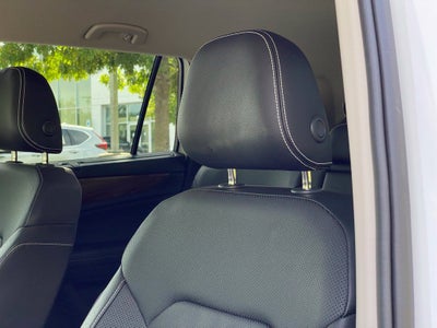 2026 Volkswagen Atlas SE w/Technology