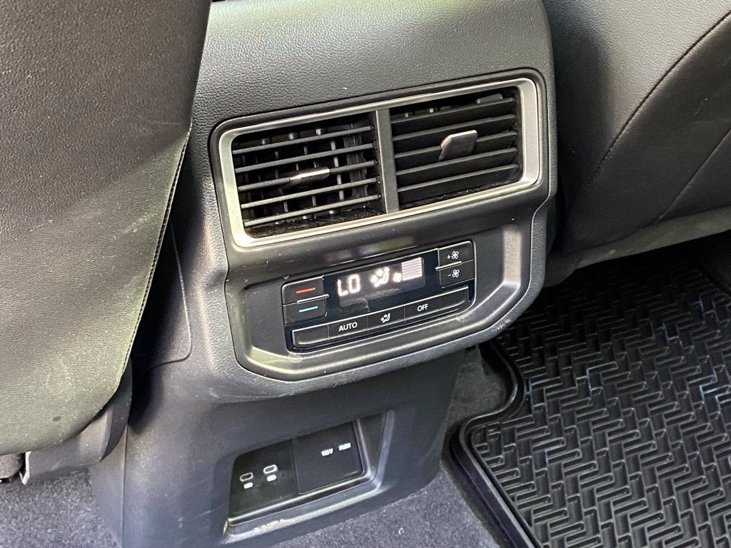 2026 Volkswagen Atlas SE w/Technology