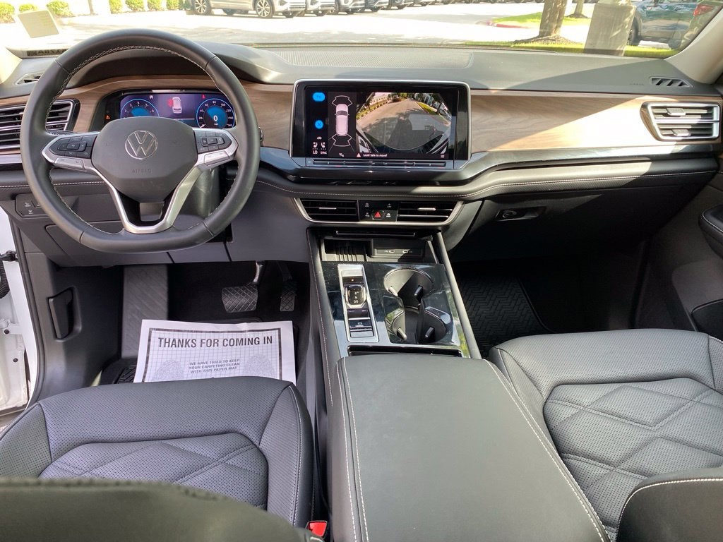 2026 Volkswagen Atlas SE w/Technology