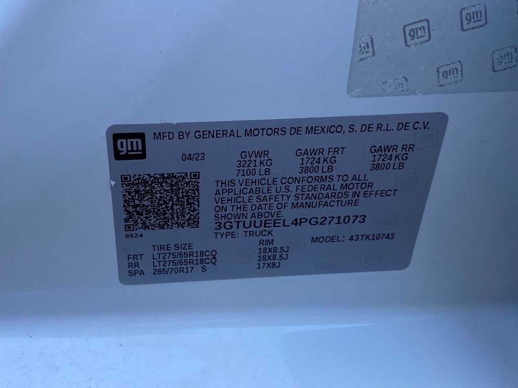 2023 GMC Sierra 1500 AT4