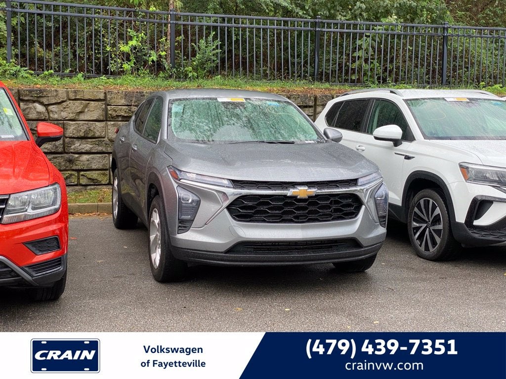 2025 Chevrolet Trax LS