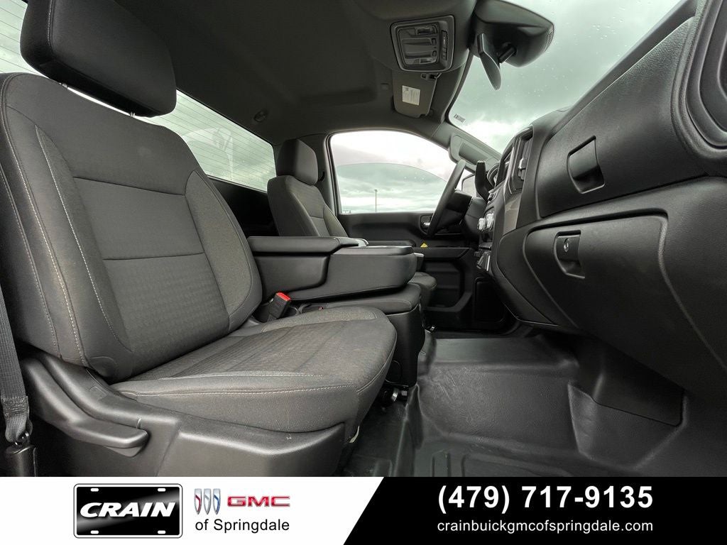 2025 GMC Sierra 2500HD Pro
