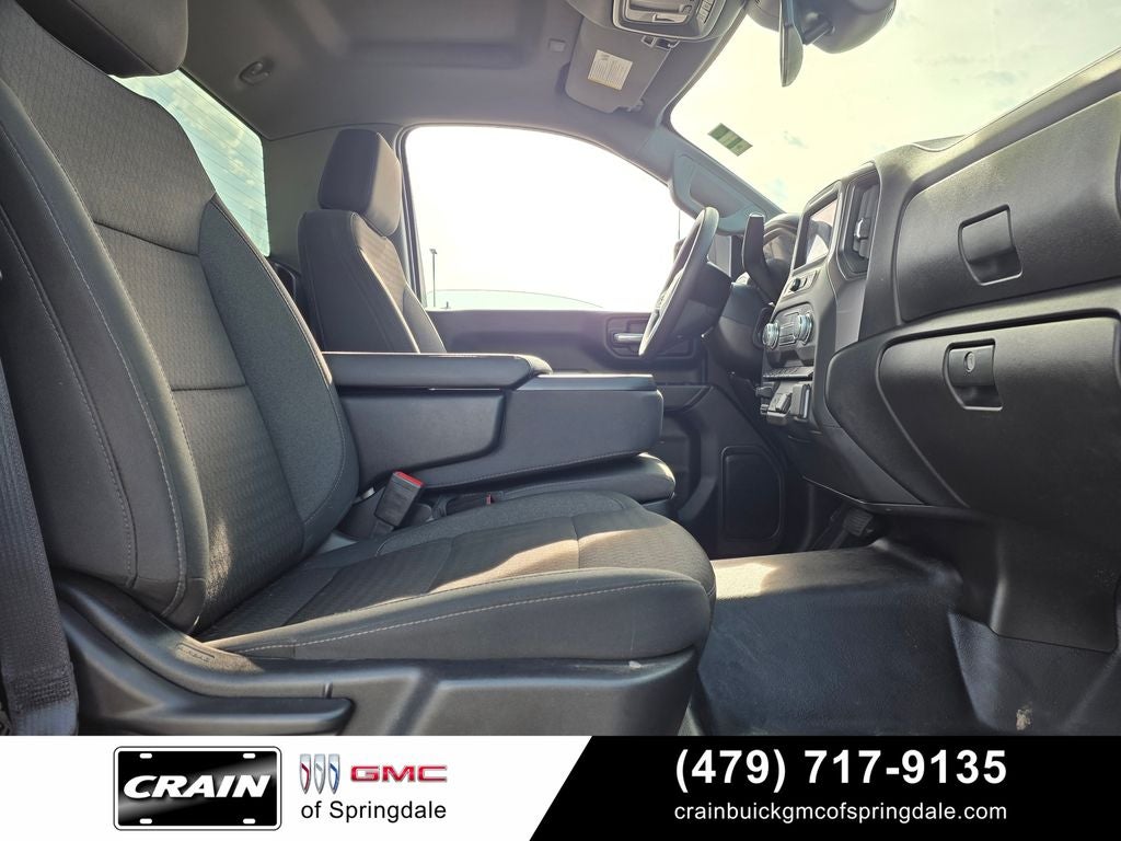 2025 GMC Sierra 2500HD Pro