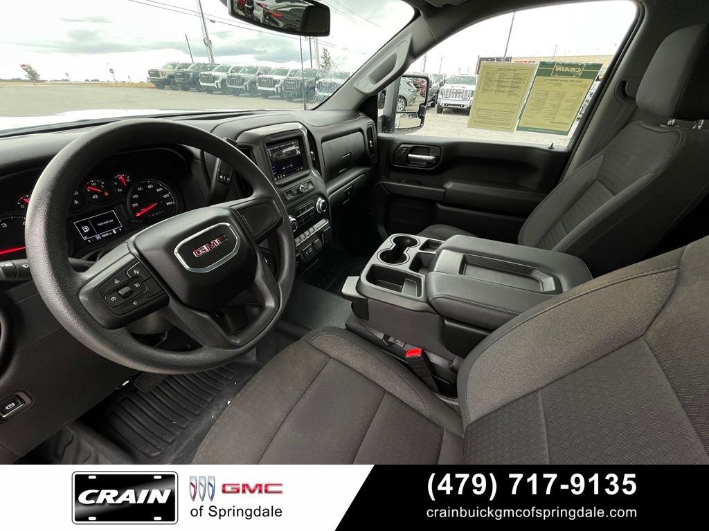 2025 GMC Sierra 2500HD Pro
