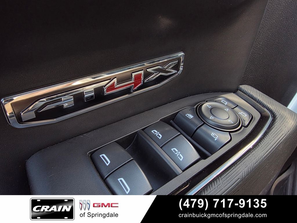 2025 GMC Sierra 1500 AT4X 6.2L V8 / 2IN FACTORY LIFT