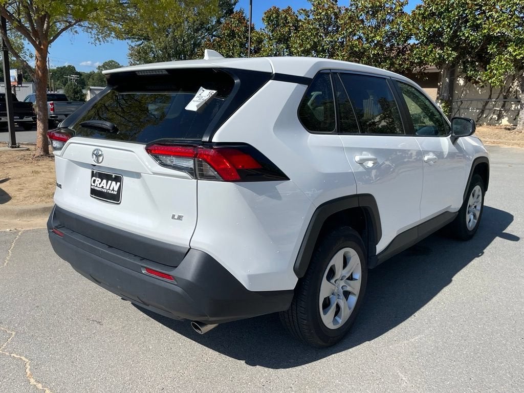 2025 Toyota RAV4 LE