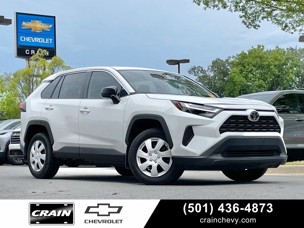 2025 Toyota RAV4 LE