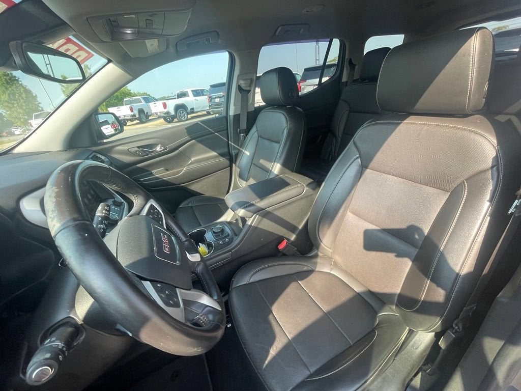 2021 GMC Acadia SLT