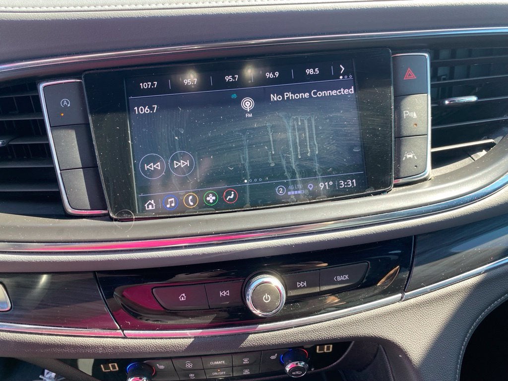 2022 Buick Enclave Essence