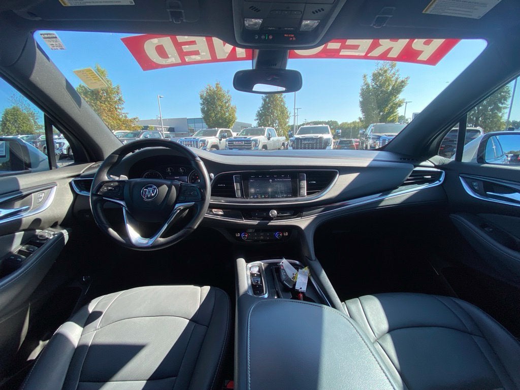 2022 Buick Enclave Essence