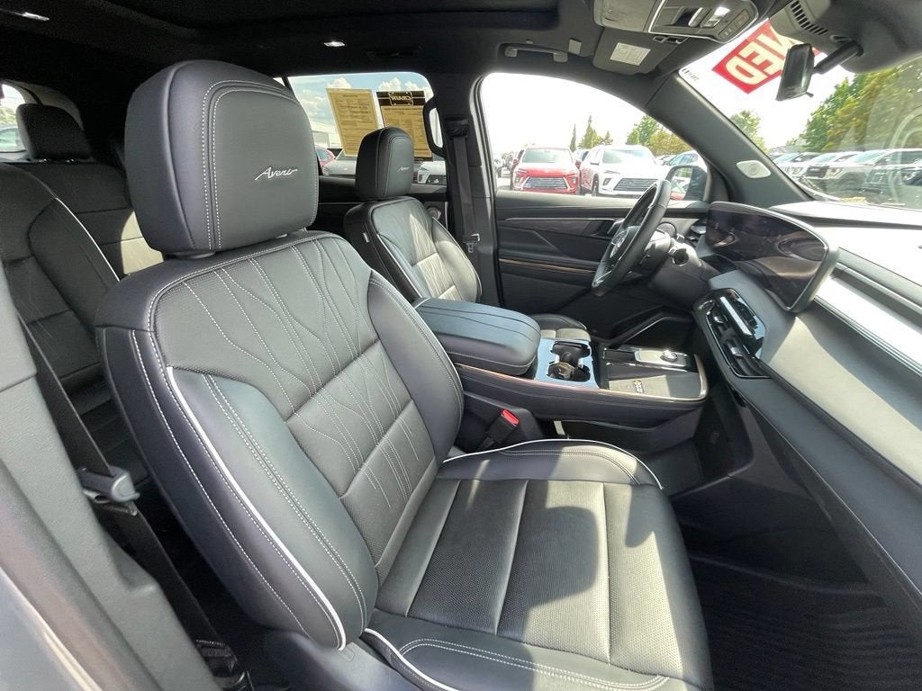 2025 Buick Enclave Avenir