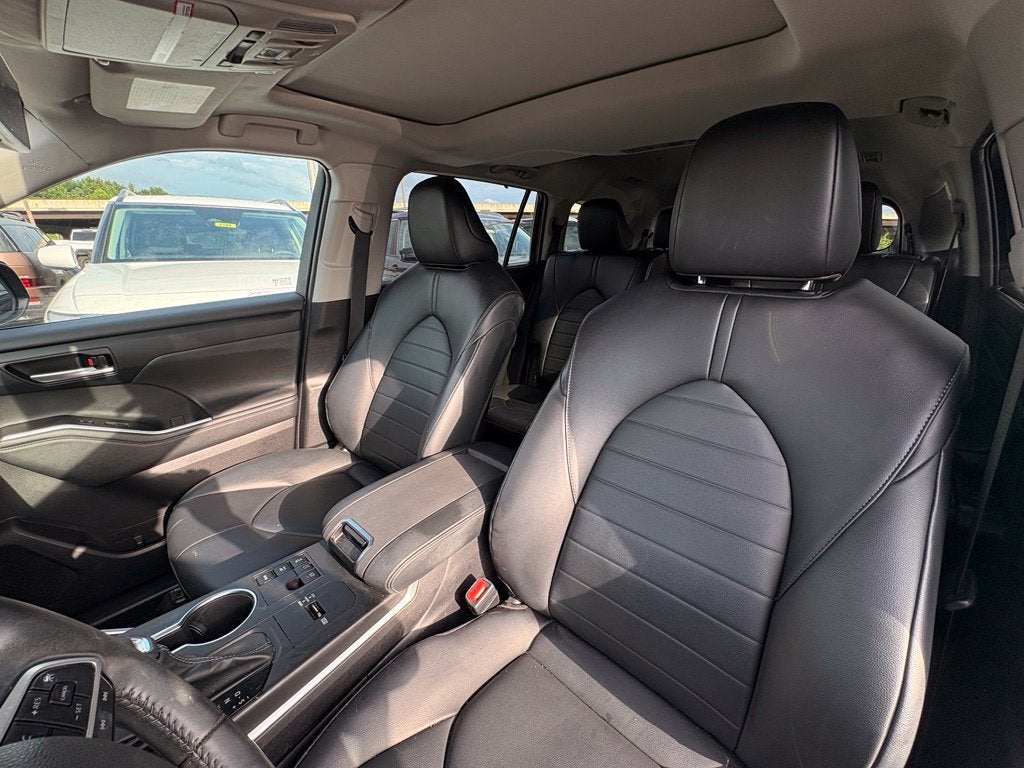2023 Toyota Highlander Hybrid XLE